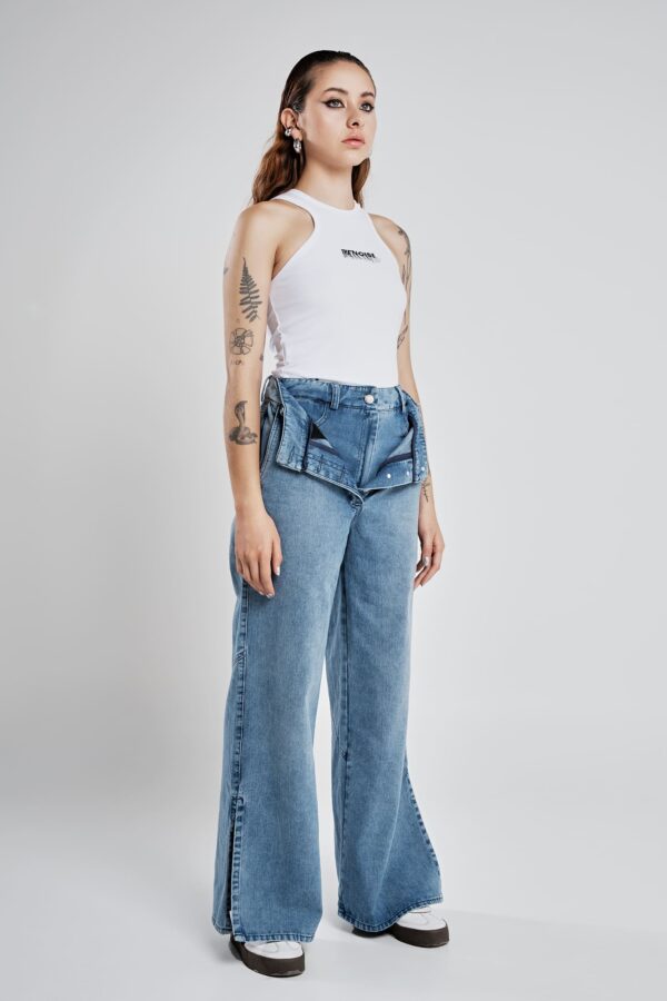 Double waist band jeans.