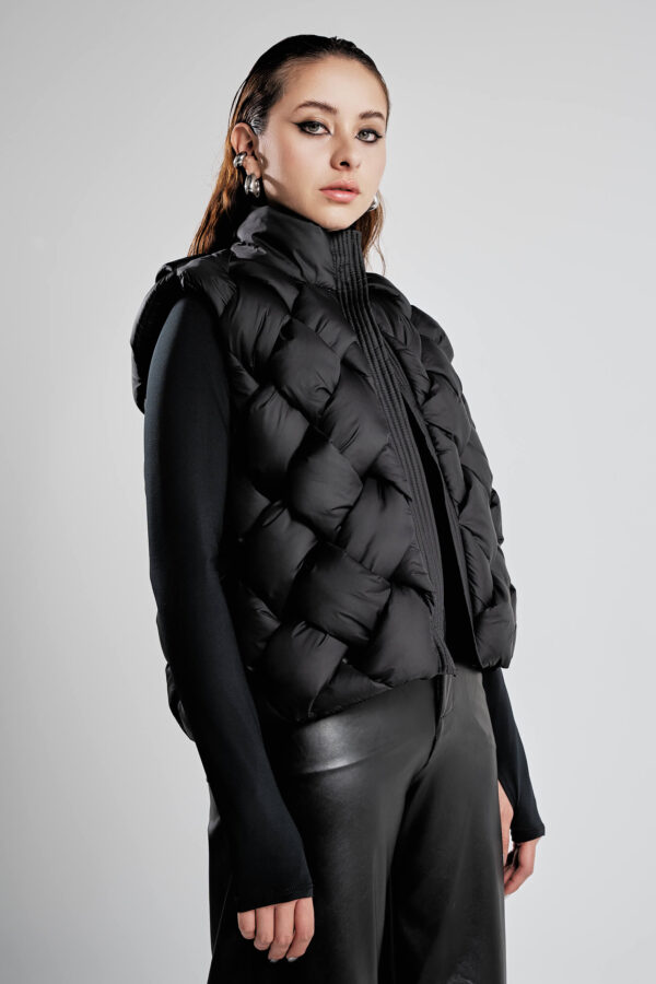 Interlocked Vest - Black