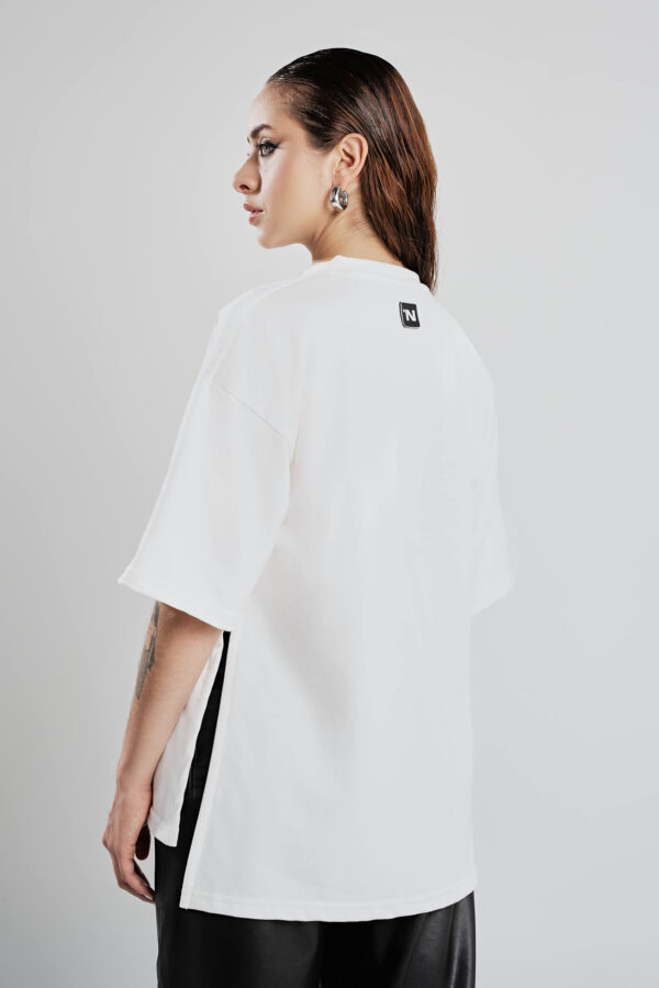 Oversized T-shirt with slit- White - Image 2